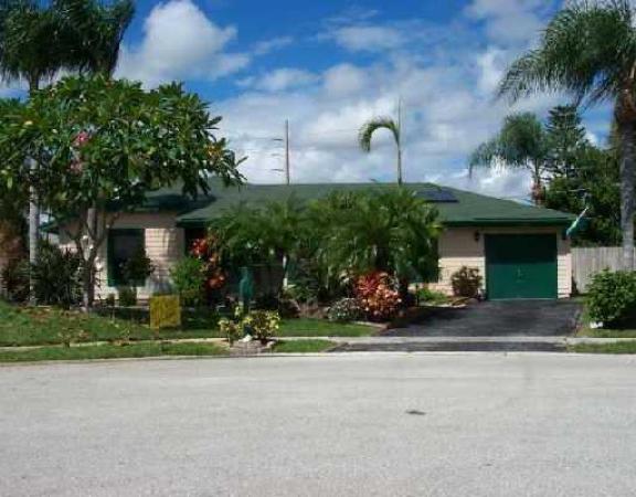Lee's Crossing, 5492 Barnstead Cir, Lake Worth Beach, Florida 33463, image 1