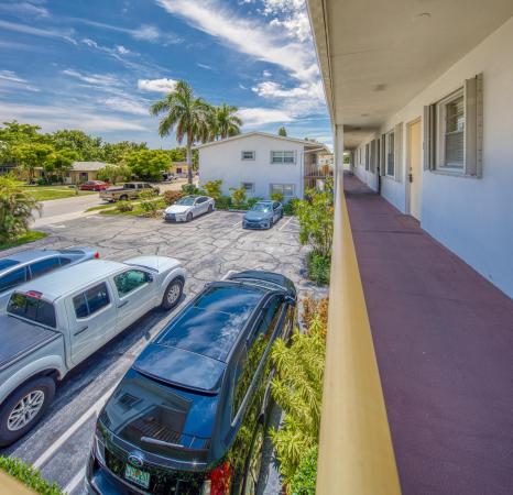 Colmar Manor, 111 Cleveland St #B5, Lake Worth Beach, Florida 33461, image 2