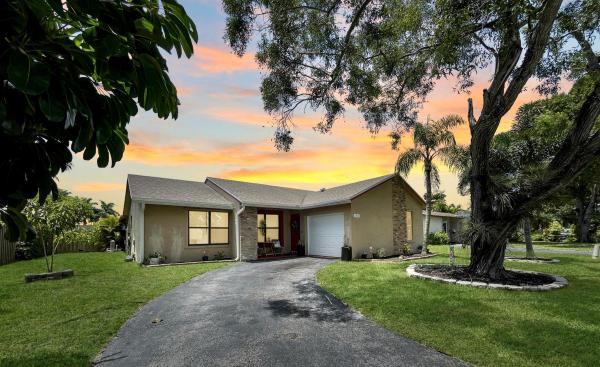Windward Isle, 11850 NW 42nd St, Sunrise, Florida 33323, image 1