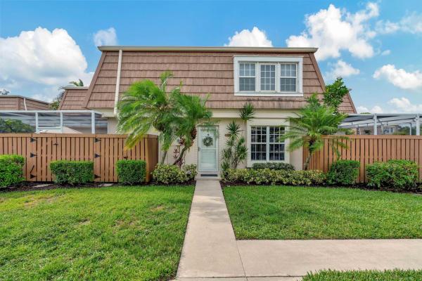 Winchester Courts, 11559 Winchester Dr #32 D, Palm Beach Gardens, Florida 33410, image 1