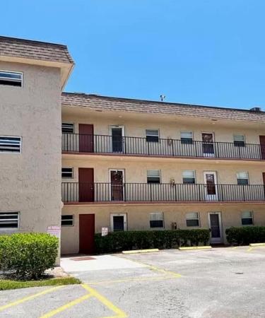 Lakeside Village, 715 Lori Dr #309, Palm Springs, Florida 33461, image 1
