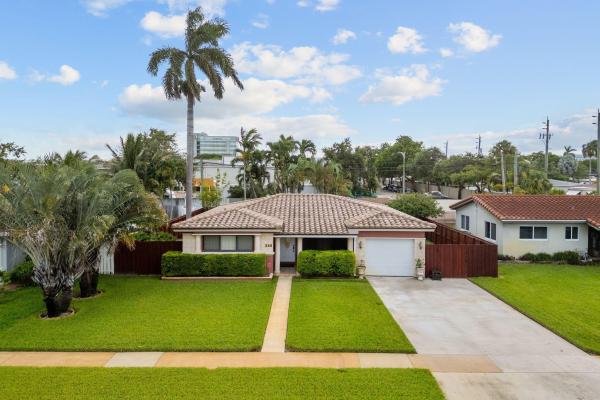 Orangebrook Golf Estates, 322 N 32nd Ave, Hollywood, Florida 33021, image 1