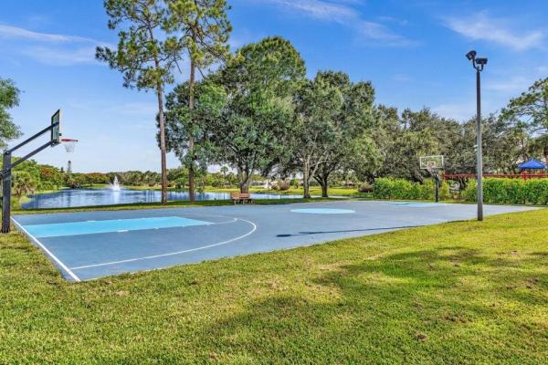 Lakes Of Lantana, 5265 Ouachita Dr, Lake Worth, Florida 33467, image 1