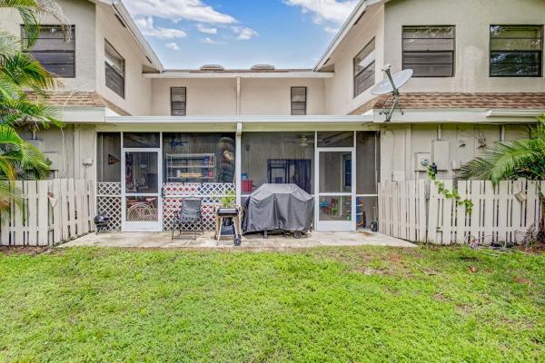 Sugar Pond Manor, 13786 Bottlebrush Ct, Wellington, Florida 33414, image 2