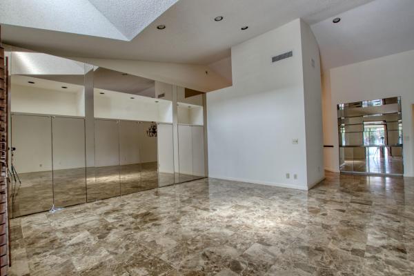 Versailles Court At The Fountains Country Club, 4690 Fountains Dr S, Lake Worth, Florida 33467, image 1