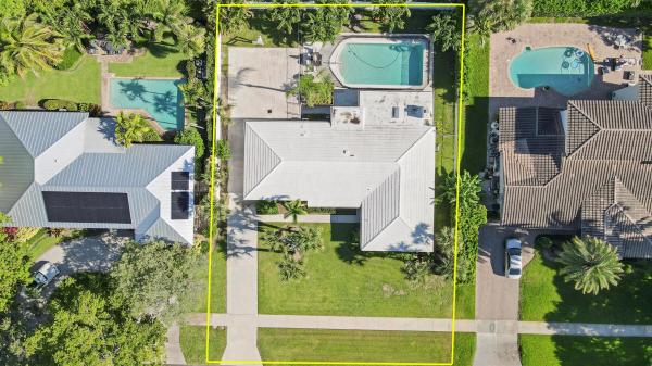 Yacht Club, 131 Cruiser Rd, North Palm Beach, Florida 33408, image 1