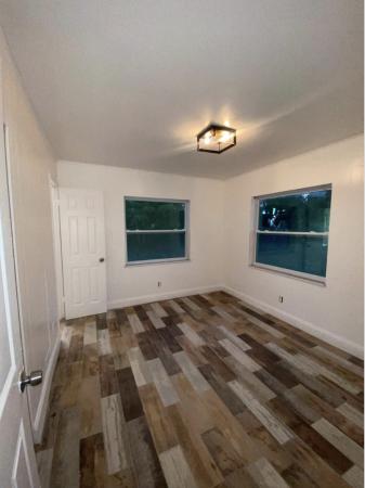 Pinewood, 1111 Chipola Rd, Fort Pierce, Florida 34950, image 2