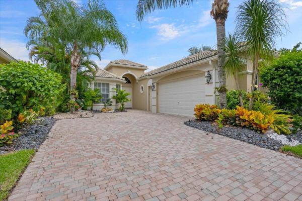 Manchester Lakes At Wycliffe, 10801 Northgreen Dr, Lake Worth Beach, Florida 33449, image 1