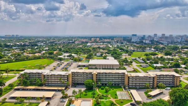Starlite, 555 NW 4th Avenue Ave #219, Boca Raton, Florida 33432, image 1