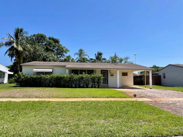 Coral Manor, 12 SW 13th St, Deerfield Beach, Florida 33441, image 1