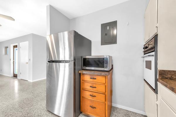 Coral Manor, 12 SW 13th St, Deerfield Beach, Florida 33441, image 2