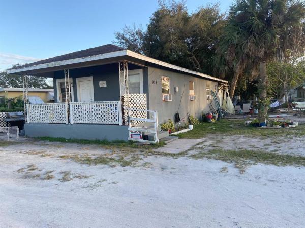 Edgartown, 918 N 10th St, Fort Pierce, Florida 34950, image 1