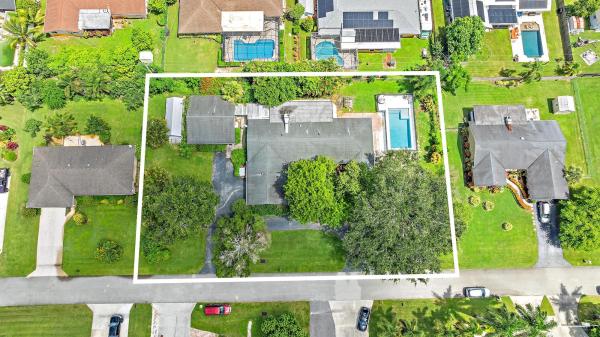 Florida Gardens, 70 W Cypress Rd, Lake Worth, Florida 33467, image 1