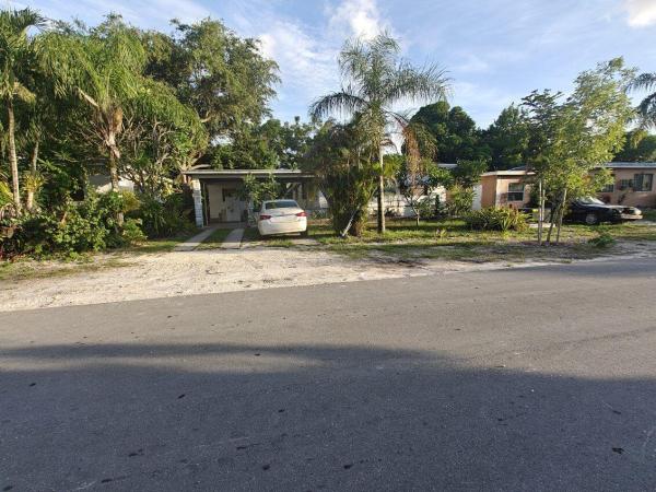 Fulford Highlands, 266 NE 162nd St, Golden Glades, Florida 33162, image 1