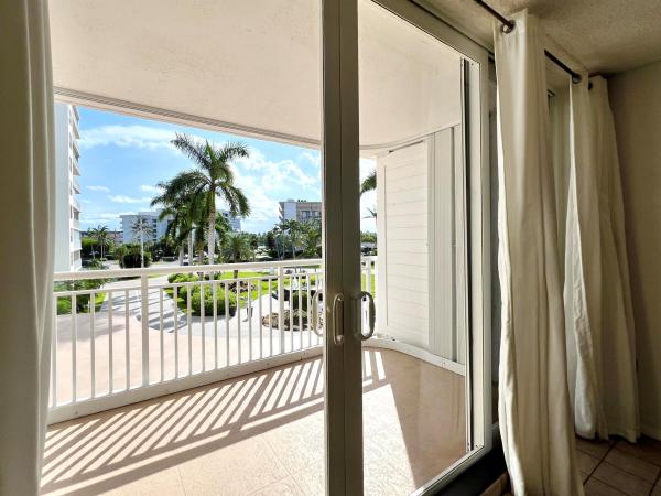 The Barclay, 3546 S Ocean Blvd #316, South Palm Beach, Florida 33480, image 1