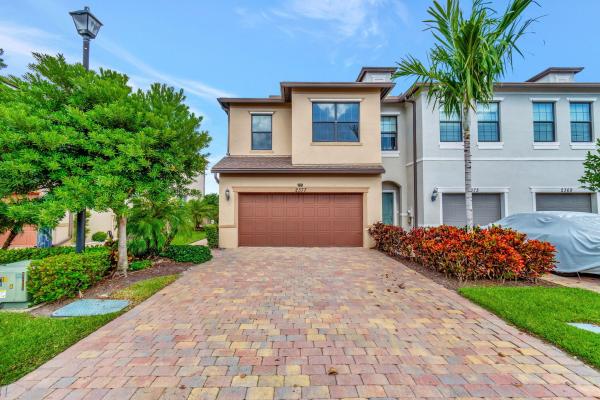 Preston Square, 2377 Byron St, Palm Springs, Florida 33406, image 1