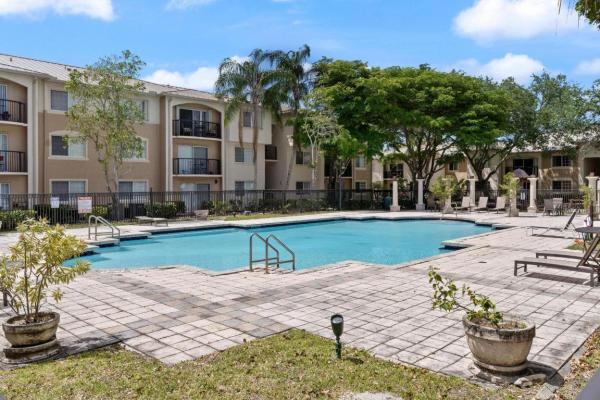 Grand View At Crestwood, 1500 Crestwood Ct S #1507, Royal Palm Beach, Florida 33411, image 2
