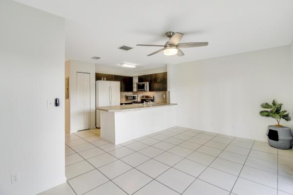 Summit Lake, 986 Summit Lake Dr, West Palm Beach, Florida 33406, image 1