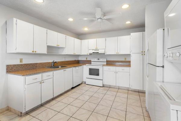 The Pines Of Delray North, 1341 NW 20th Ave #204, Delray Beach, Florida 33445, image 3