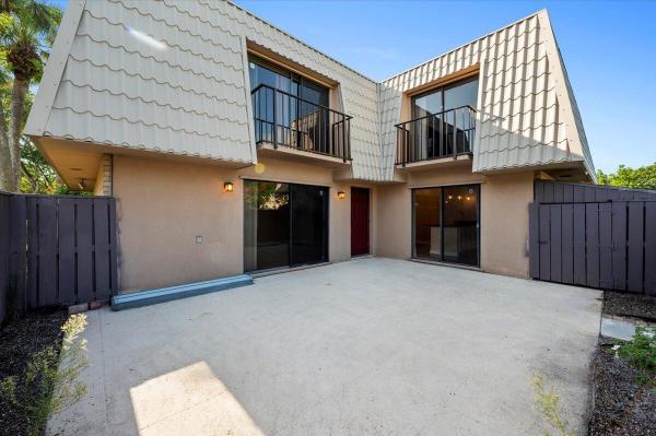 Village Of Sandalwood Lakes South, 5109 51st Way, West Palm Beach, Florida 33409, image 3