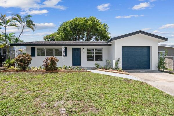 Lyndon Lanes, 1132 Garnett St, Lantana, Florida 33462, image 1