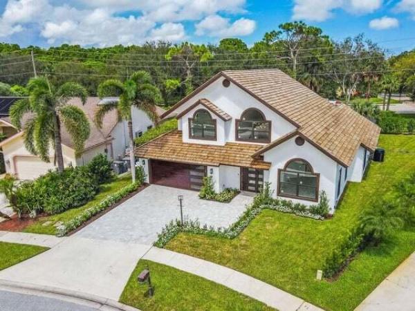 Frenchmen's Landing, 12884 Calais Cir, Palm Beach Gardens, Florida 33410, image 1