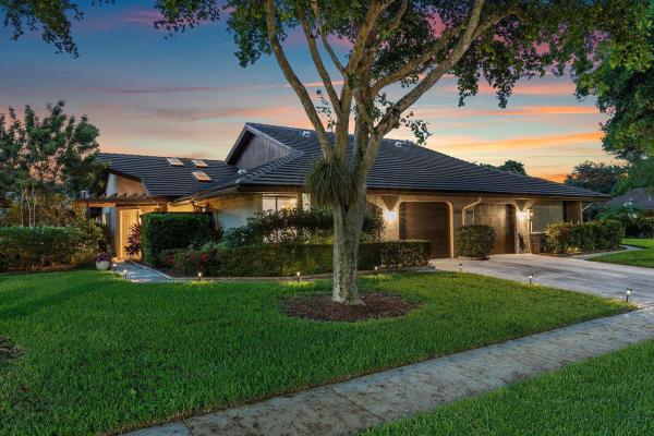 Banyan Springs Patio Villas, 5035 Pine Dr, Boynton Beach, Florida 33437, image 1