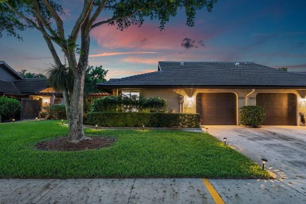 Banyan Springs Patio Villas, 5035 Pine Dr, Boynton Beach, Florida 33437, image 3