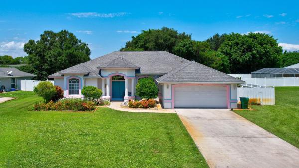 5209 Suson Ln, Fort Pierce, Florida 34951, image 1