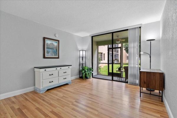 4760 Lucerne Lakes Blvd W #105, Lake Worth, Florida 33467, image 1