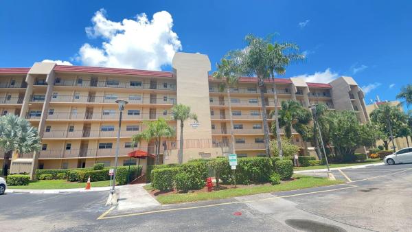 Jamison At Poinciana Place, 3836 Via Poinciana #204, Lake Worth Beach, Florida 33467, image 1