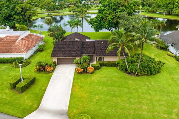 Eastpointe Country Club, 6244 Celadon Ct, West Palm Beach, Florida 33418, image 1