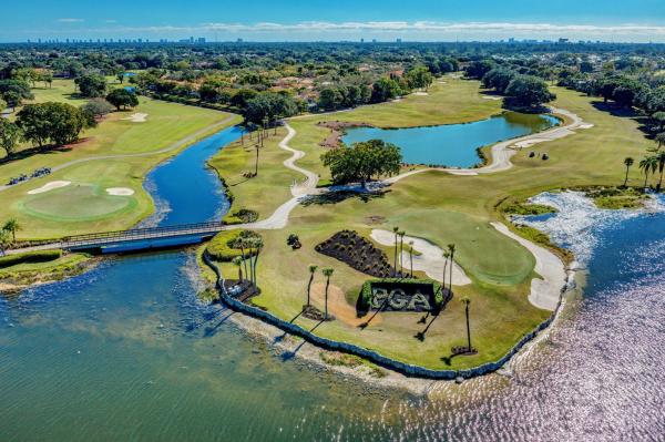 Glenwood Townhomes, 129 1st Ter, Palm Beach Gardens, Florida 33418, image 1