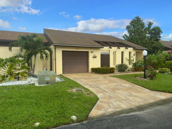 Poinciana Place Patio Homes, 6773 Dupere Ln, Lake Worth Beach, Florida 33467, image 1