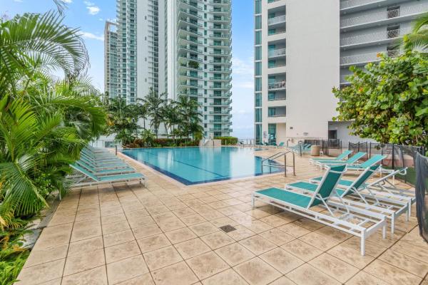MarinaBlue, 888 Biscayne Blvd #4406, Miami, Florida 33132, image 2