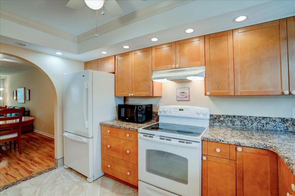 Seagate Of Gulfstream, 2002 S Federal Hwy #204, Boynton Beach, Florida 33435, image 1
