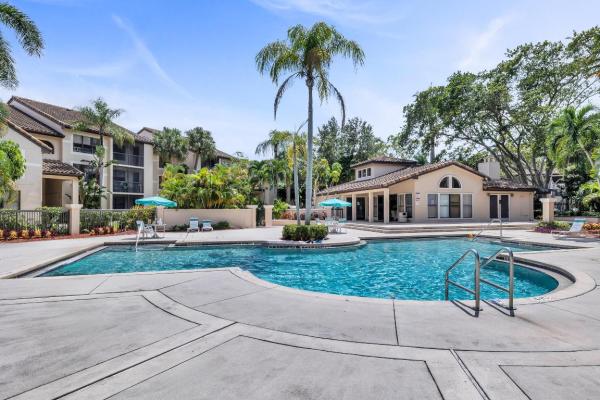Palm-Aire Gardens, 4481 W Mcnab Rd #31, Pompano Beach, Florida 33069, image 1