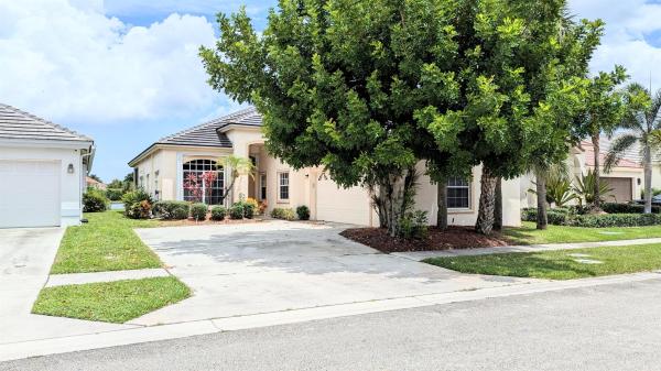 Lakeview Isle At Lake Charleston, 7064 Charleston Point Dr, Lake Worth Beach, Florida 33467, image 1