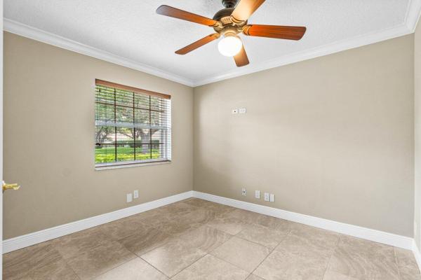 Siena Oaks, 1091 Roble Way, Palm Beach Gardens, Florida 33410, image 2