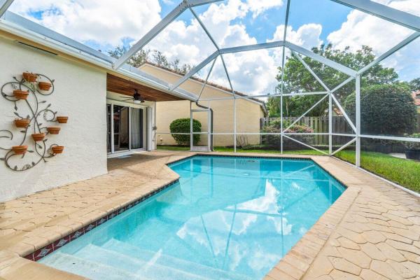 Siena Oaks, 1091 Roble Way, Palm Beach Gardens, Florida 33410, image 1