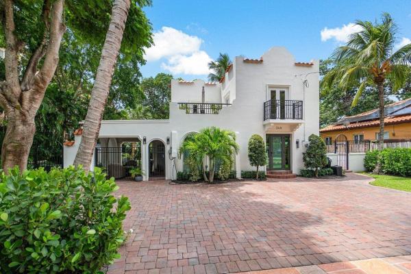 Griffing Biscayne Park Estates, 340 NE 126th St, North Miami, Florida 33161, image 1