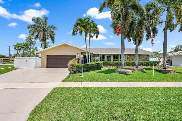 Palm Beach Colony, 910 Camellia Dr, Royal Palm Beach, Florida 33411, image 1