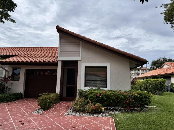 Huntington Pointe, 6175 Kings Gate Cir, Delray Beach, Florida 33484, image 3