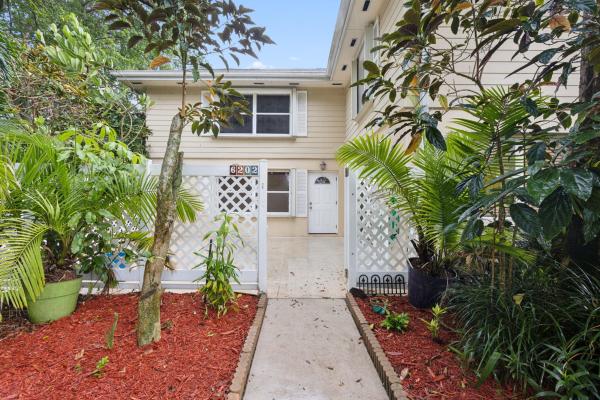 Wellesley At Boynton Beach, 6202 Wheatley Ct, Boynton Beach, Florida 33436, image 2