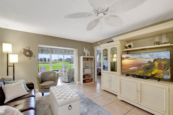 Leisureville Golf View North, 300 SW Golfview Ter #137, Boynton Beach, Florida 33426, image 1