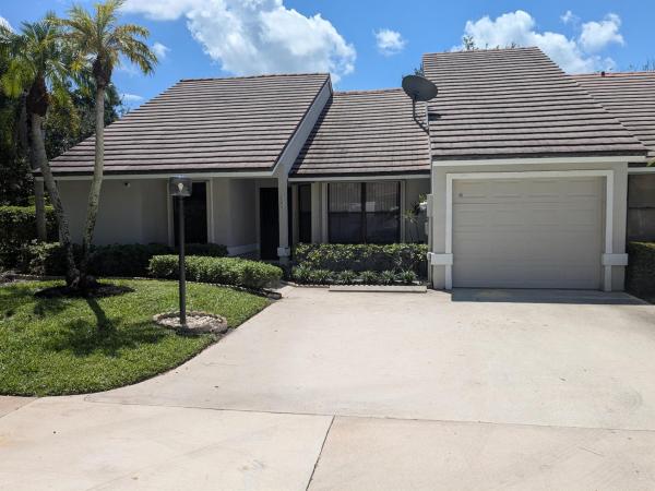 Townhomes Of Glengary, 704 Lochwick Ter #9, Palm Beach Gardens, Florida 33418, image 1