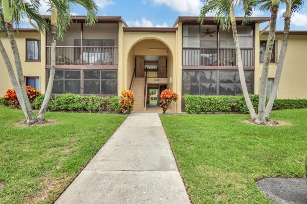 Pine Ridge North 2, 618 Sea Pine Way #B1, Greenacres, Florida 33415, image 1