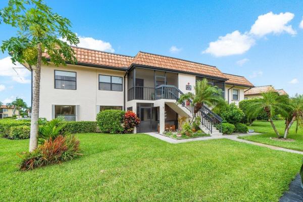 Lucerne Lakes Golf Colony, 7178 Golf Colony Ct #204, Lake Worth Beach, Florida 33467, image 1