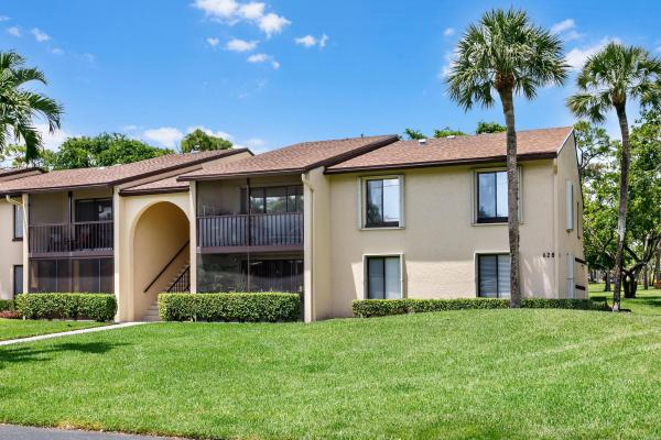 Pine Ridge North 2, 629 Sea Pine Way #E2, Greenacres, Florida 33415, image 1