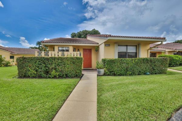 Thornhill Lake, 6726 Bridlewood Ct Ct, Boca Raton, Florida 33433, image 1